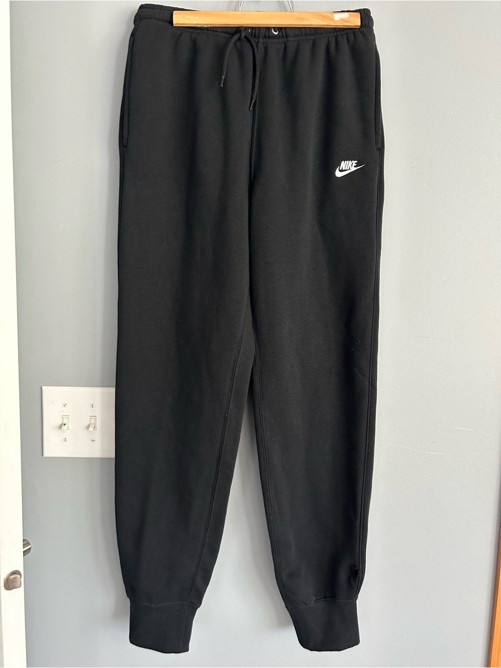 Nike Men’s Black Fleece Jogger Pants